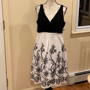Woman’s DressBarn One Piece Dress Size 16